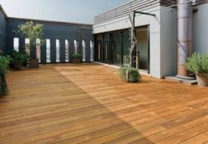 Dekorasi Area Outdoor dengan Decking Kayu Ulin Tips & Inspirasi